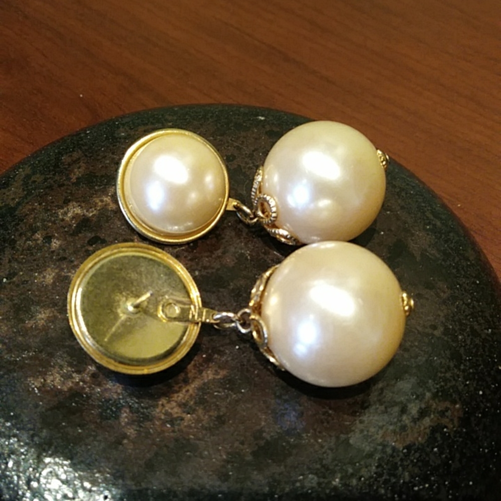 Vintage oversized faux pearl earrings